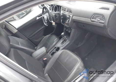 2018 Volkswagen Tiguan 2.0T Se/2.0T Sel z USA, uszkodzony, nr VIN 3VV3B7AXXJM017559